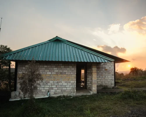 R11 Shylluit__-_AHS06550-2.jpg