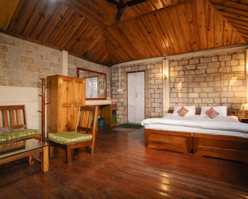 R4 Lasubon_-_AHS07607.jpg