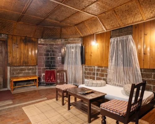 Room 1 Myngngor-_AHS06718.jpg